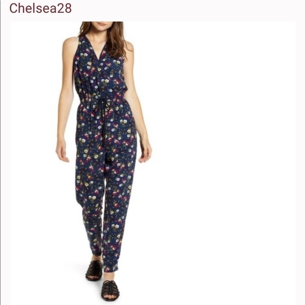 CHELSEA28 blue floral jumpsuit romper Sz S NWT